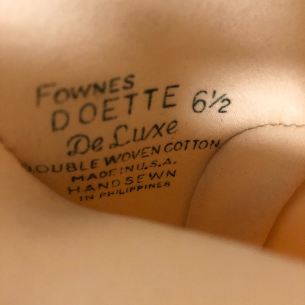 Fownes Doette Deluxe // cream gloves // vintage // hand sewn - Picture 6 of 8